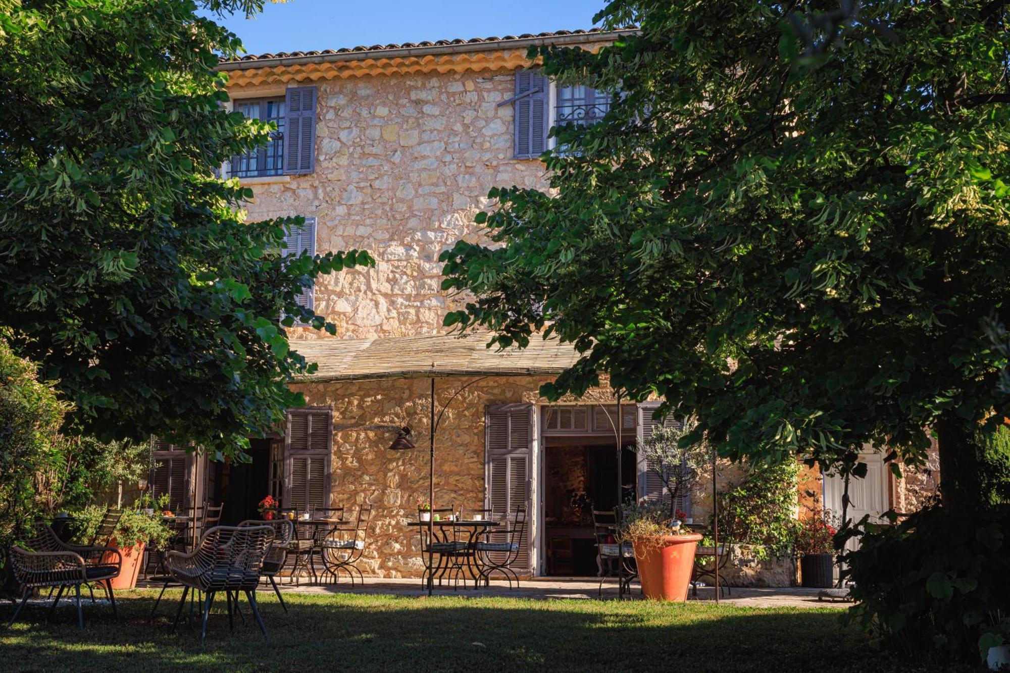 Hotel Du Clos Le Rouret Exterior foto